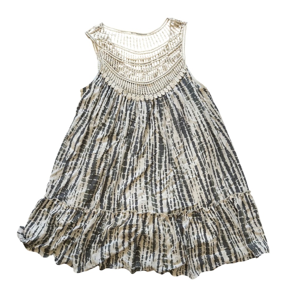 Gimmicks by BKE Boho Crochet Yoke Tie Dye Babydoll Mini Dress Grey White XS